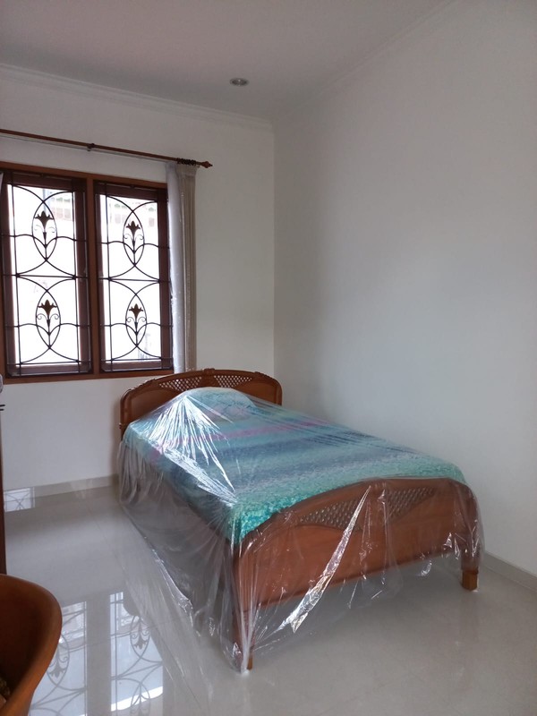 Sewa Rumah Pakuwon Indah Full Furnished Dekat Graha Family, Pakuwon Mall, National Hospital, Sampoerna Academy
