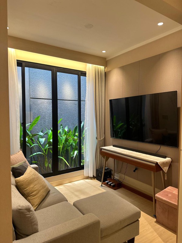 Rumah Bagus Di Melia Hyra Graha Raya Bintaro Jaya