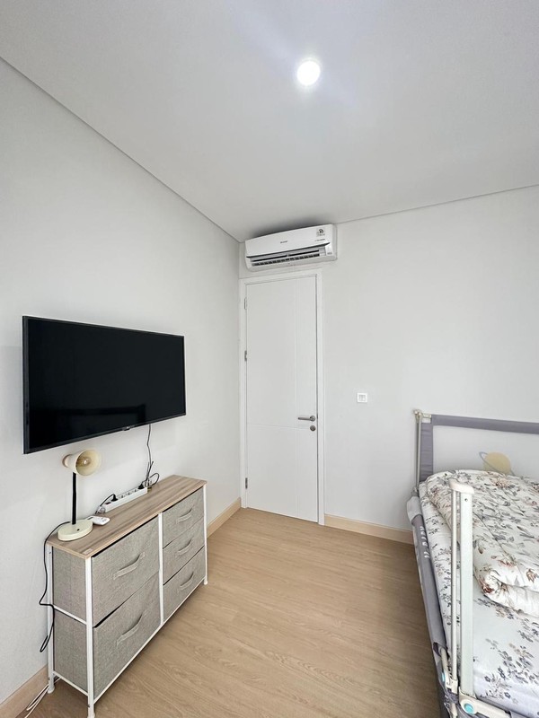 Rumah Bagus Di Melia Hyra Graha Raya Bintaro Jaya