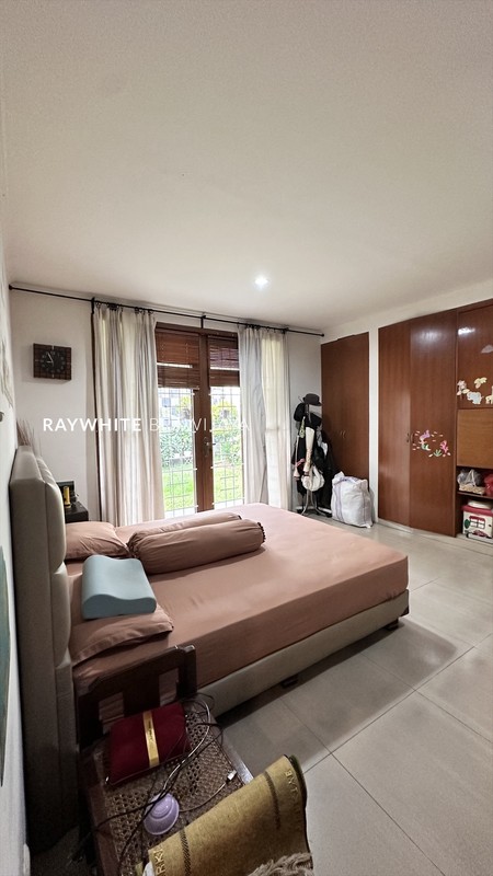 Rumah Lingkungan Tenang Area Lebak Bulus