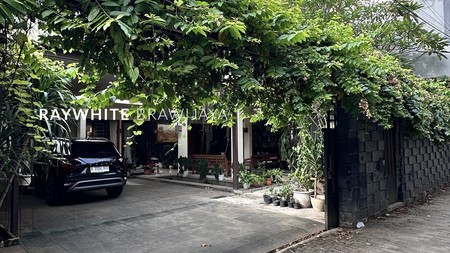 Rumah Lingkungan Tenang Area Lebak Bulus