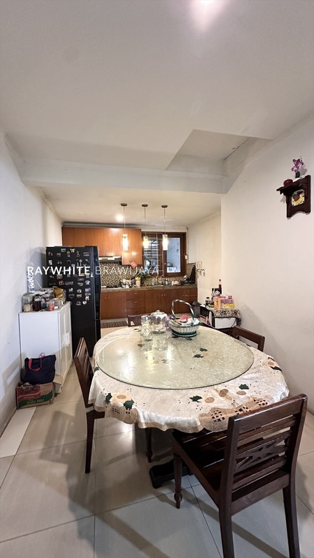 Rumah Lingkungan Tenang Area Lebak Bulus