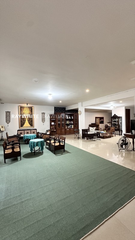 Rumah Lingkungan Tenang Area Lebak Bulus