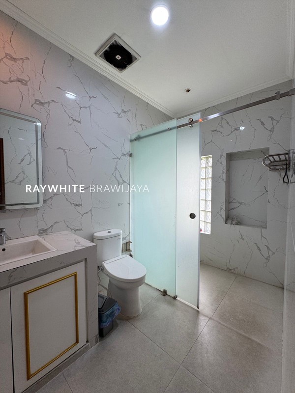 Rumah Mewah Under Market Price Area Kemang Ampera