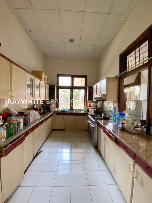 Rumah Cocok Untuk Usaha Dibawah NJOP Lokasi Strategis Area Kemang