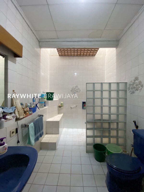 Rumah Cocok Untuk Usaha Dibawah NJOP Lokasi Strategis Area Kemang