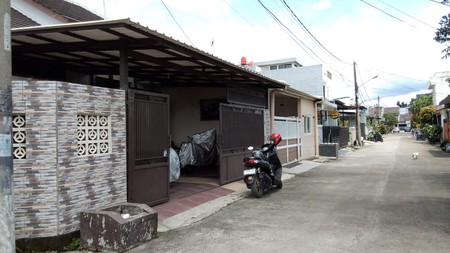 Rumah di Komplek Kinagara Regency Ciganitri Bojongsoang