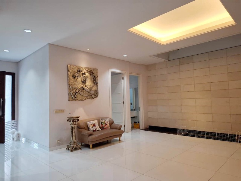 Rumah Artha Gading Villa, Kelapa Gading