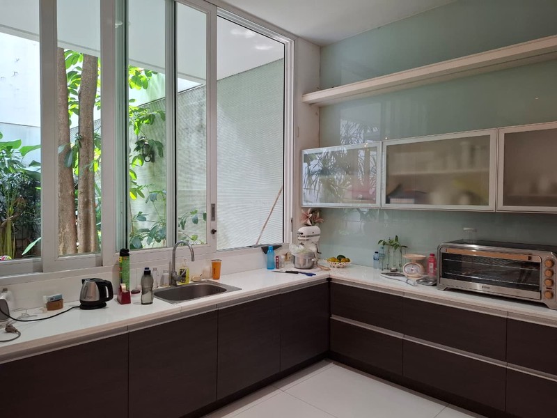 Rumah Artha Gading Villa, Kelapa Gading