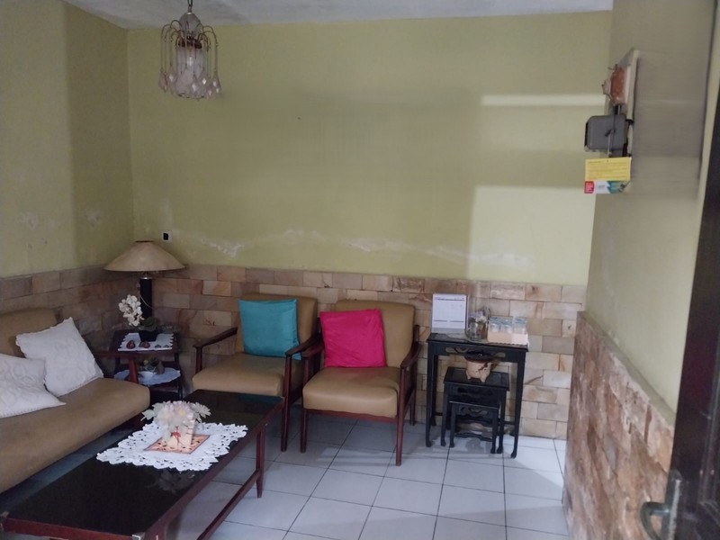 Rumah di Komplek Margahayu Raya Ciwastra