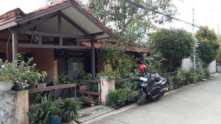 Rumah di Komplek Margahayu Raya Ciwastra