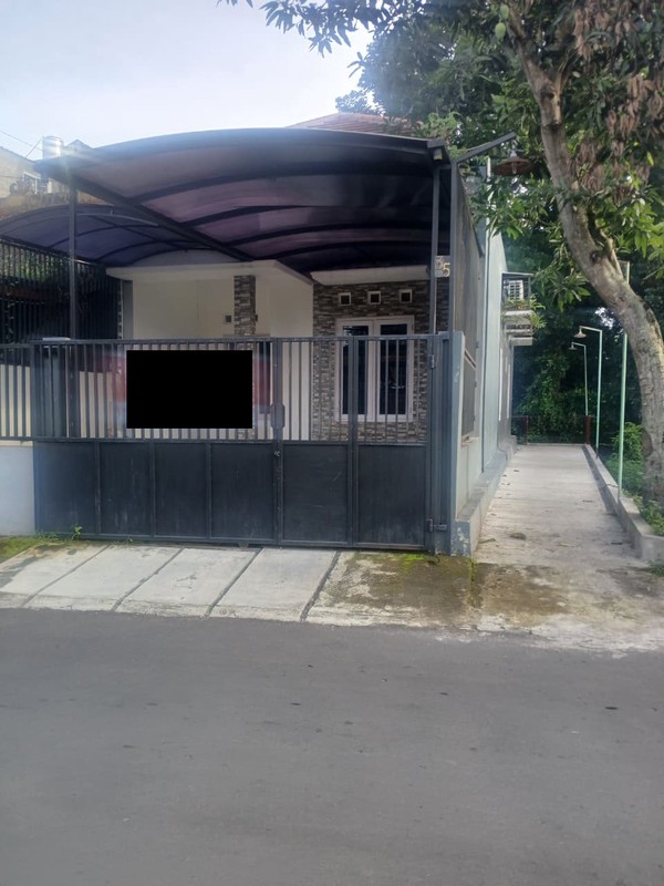 Rumah Tinggal Furnish Lokasi Strategs di Minomartani - Sleman 