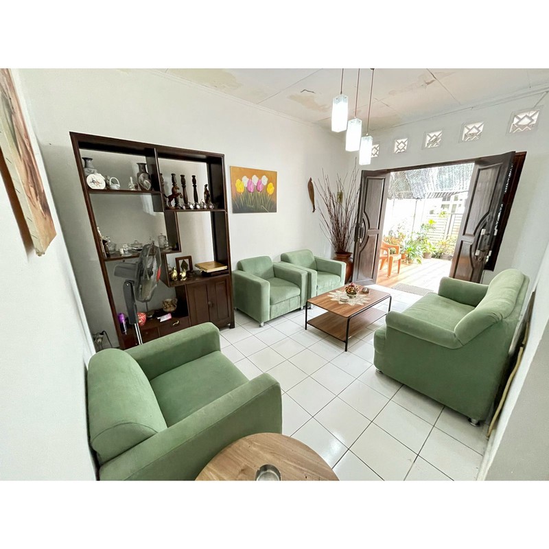 Rumah dgn luas besar, terawat dan harga 2M an di Komp DPR, Pondok Ranji