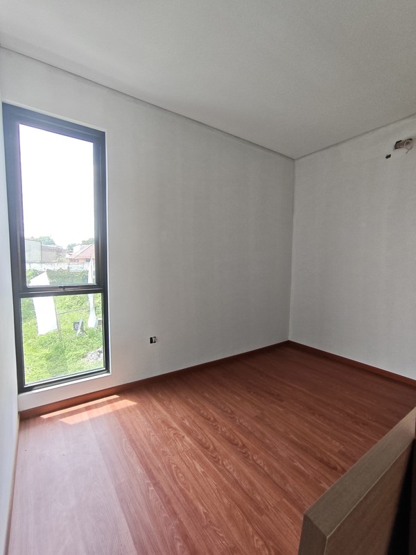 Dijual rumah baru dibawah 2 milyar ,hanya 4 units di jalan joglo raya jakarta barat