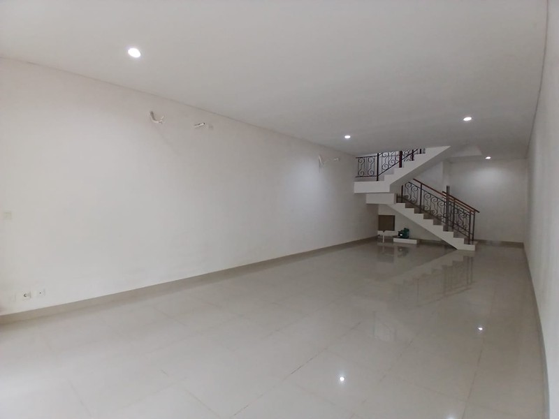 Disewa Ruko 3 lantai di Podomoro Golf View Gunung putri bogor