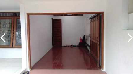 Di jual Rumah  di Jl Kenari Bintaro Sektor 2 - Ciputat Timur