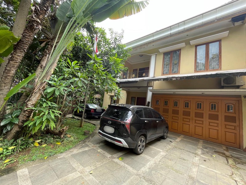 Dijual Rumah Mewah di Pegangsaan, Menteng - Lokasi Prestisius dan Lingkungan Asri