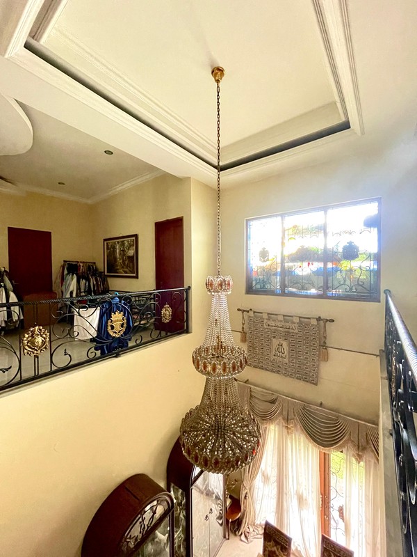 Dijual Rumah Mewah di Pegangsaan, Menteng - Lokasi Prestisius dan Lingkungan Asri