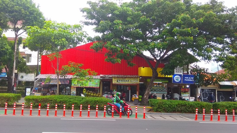 Di jual Ruko hitung tanah di Jl Kramat Raya Jakarta Pusat