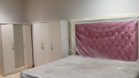 Rumah Bukit Gading Mediterania, Valencia, Kelapa Gading