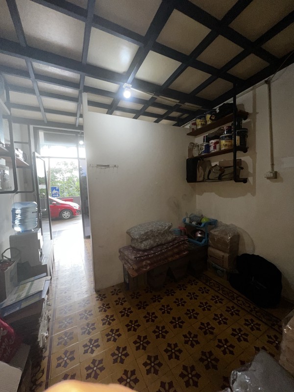 Kios komersial di Ground Floor Apartemen Cocok untuk buka usaha Laundry, minimarket