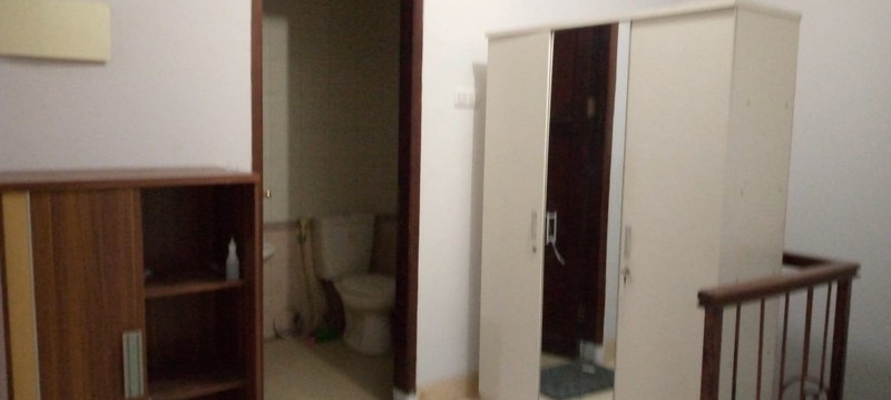 Dijual Rumah  Bukit Gading Mediterania, Kelapa Gading Tanah ngantong, lebar  belakang 8 meter