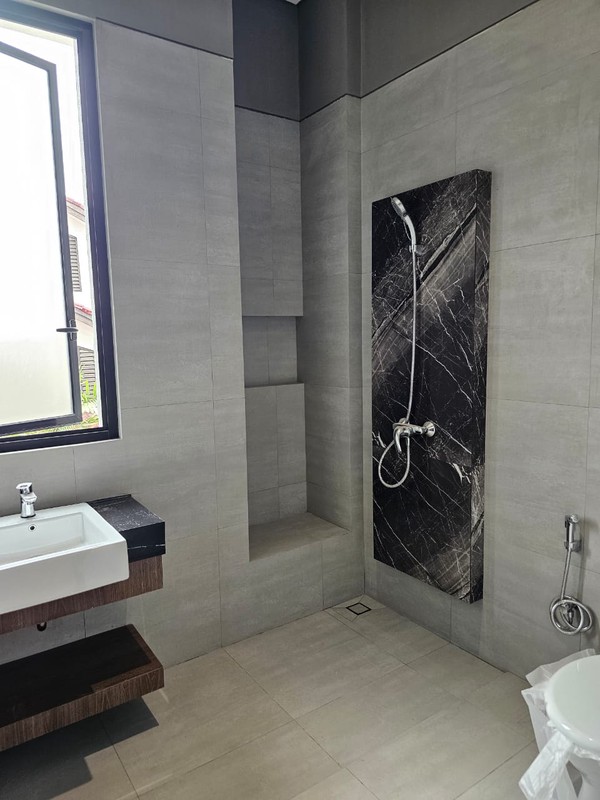 Dijual Rumah Baru Manyar Indah - Menur Pumpungan - Sukolilo Surabaya Timur - New Modern 2 Lantai Dekat Manyar Rejo, Sma Petra Manyar, Galaxy Mall