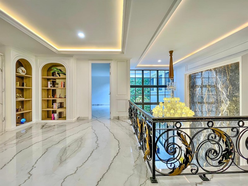 Dijual Luxury Home Villa Gading Indah - 312m&#xb2;, Interior Elegan Full Marmer