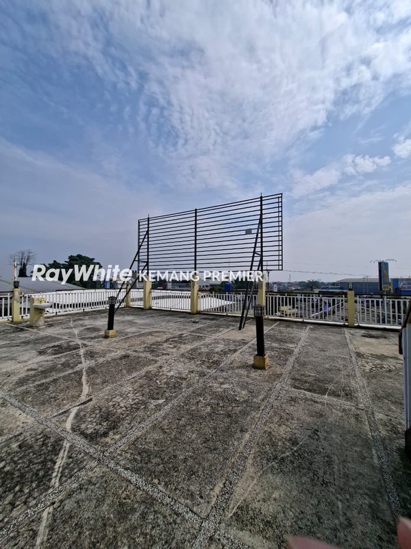 DIJUAL BANGUNAN LOKASI STRATEGIS DI DEPOK,JAWA BARAT