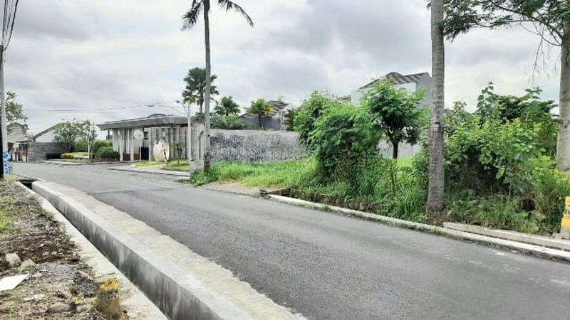 Tanah Luas Lokasi Strategis Dekat Hotel Hyatt Palagan - Ngaglik Sleman 