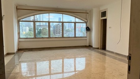 Gedung Perkantoran dan  Alfa Mart Tanah Abang Jakarta Pusat