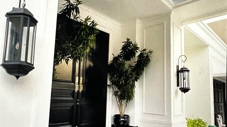 Rumah mewah di Kebayoran Lama, 5 menit dari PIM 