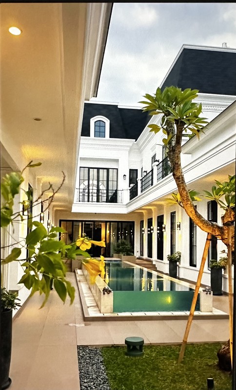 Rumah mewah di Kebayoran Lama, 5 menit dari PIM 