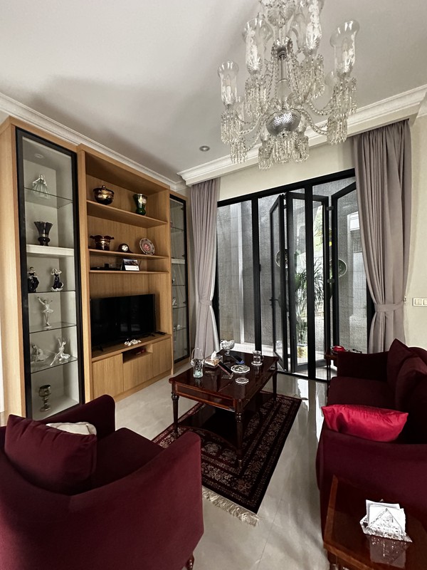 Rumah mewah di Kebayoran Lama, 5 menit dari PIM 