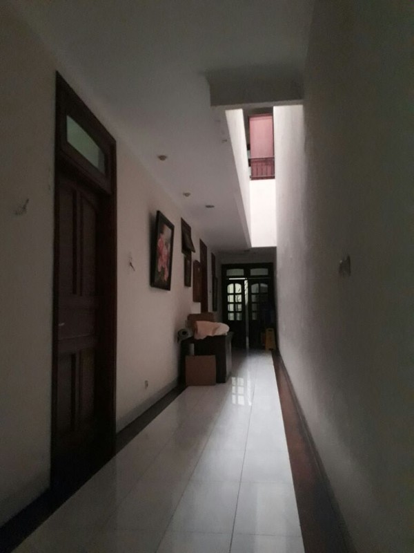 Jual Rumah Rumah di Cinere Fasilitas Basement & S.Pool