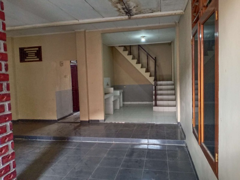 STRATEGIS! Rumah 2 Lantai di Sayap Tubagus Ismail, Bandung!