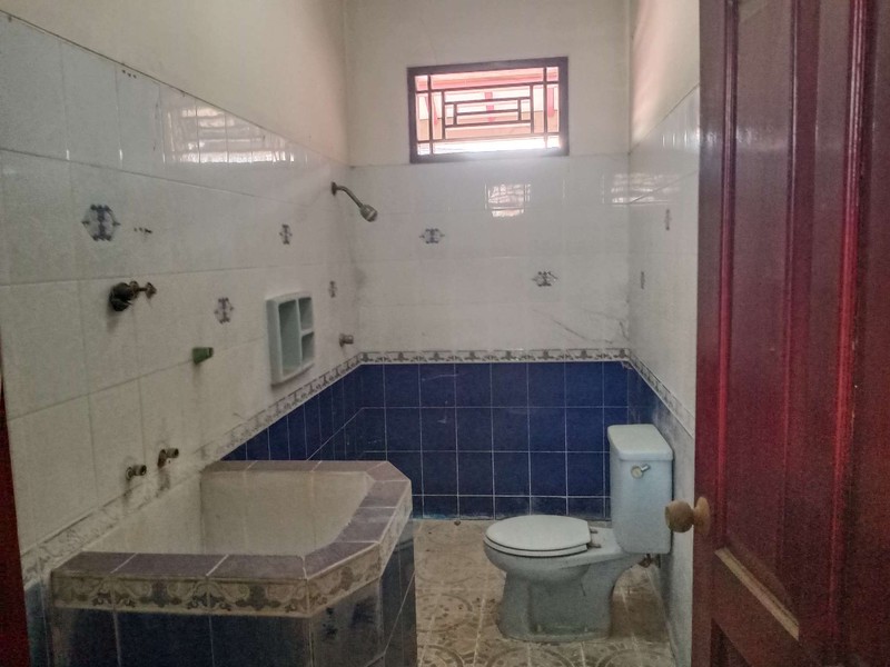 STRATEGIS! Rumah 2 Lantai di Sayap Tubagus Ismail, Bandung!