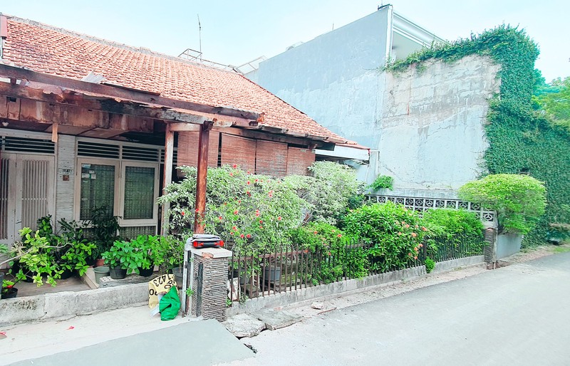 Rumah Hitung Tanah Barito Kebayoran Baru