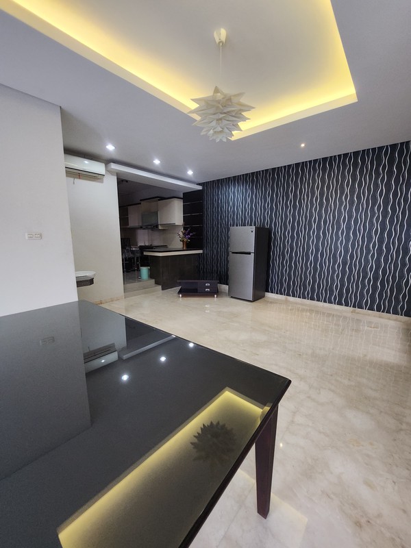Dijual / Disewakan Rumah The Chofa Plus Kolam Renang Private Pool - Full Furnished Dekat Sukomanunggal, Isen Darmo Harapan, Hokky Buah, Sekolah Iph, Pasar Modern Puncak Permai , Taman Hunian Satelit