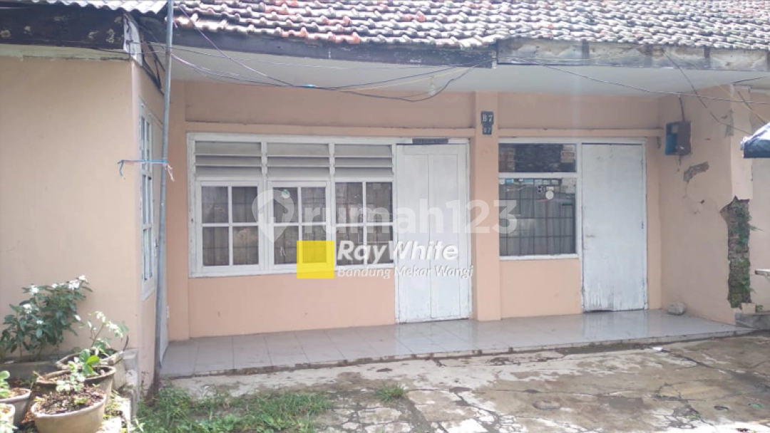 Tanah Bonus Rumah Furnished Sayap Buah Batu (fn)