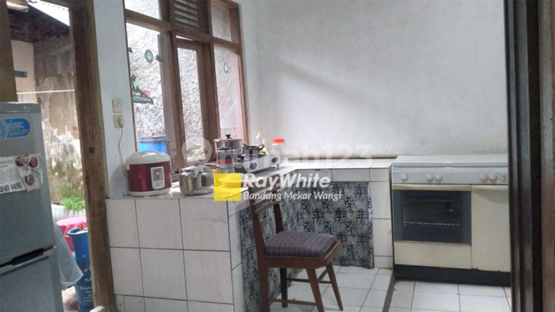 Tanah Bonus Rumah Furnished Sayap Buah Batu (fn)