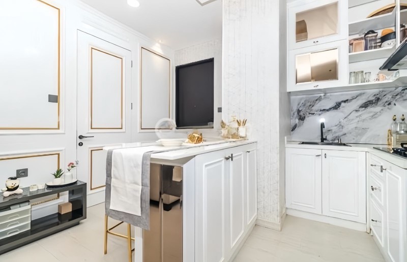 Dijual Unit Apartemen 3BR Full Furnished di Gapura Prima Plaza, Lantai 17 - Siap Huni!