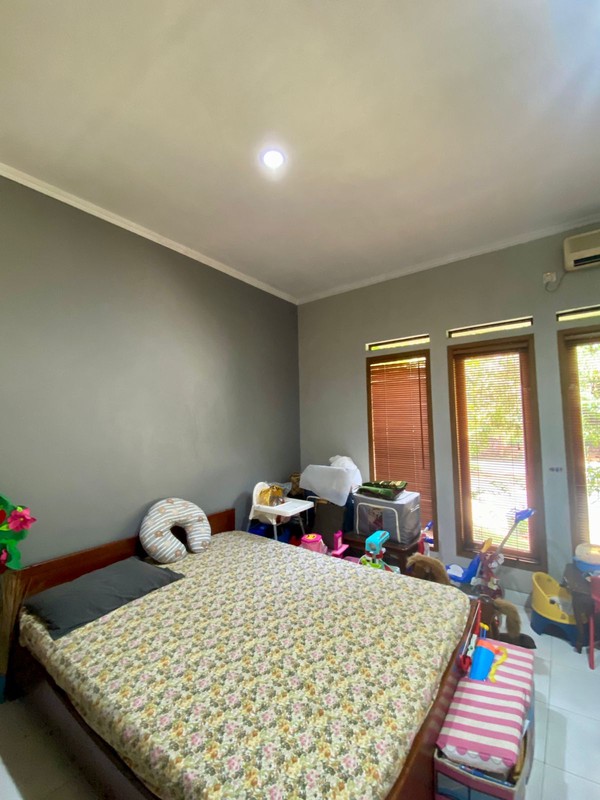 Dijual Rumah Asri di Komplek Baliview Cirendeu