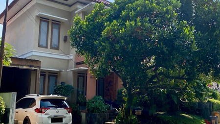 Dijual Rumah Asri di Komplek Baliview Cirendeu
