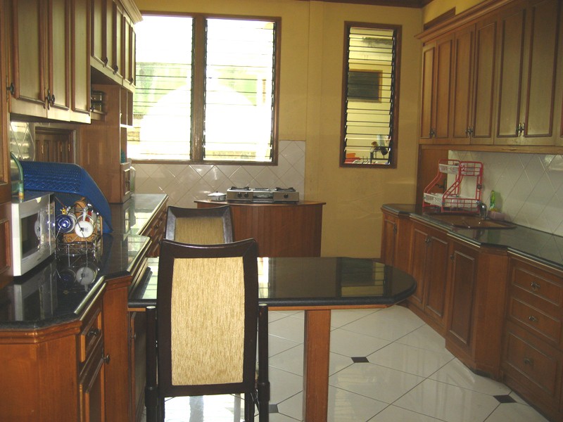 Rumah Mewah 2 Lantai Di Perumahan Bukit Pratama, Lebak Bulus, Jakarta Selatan