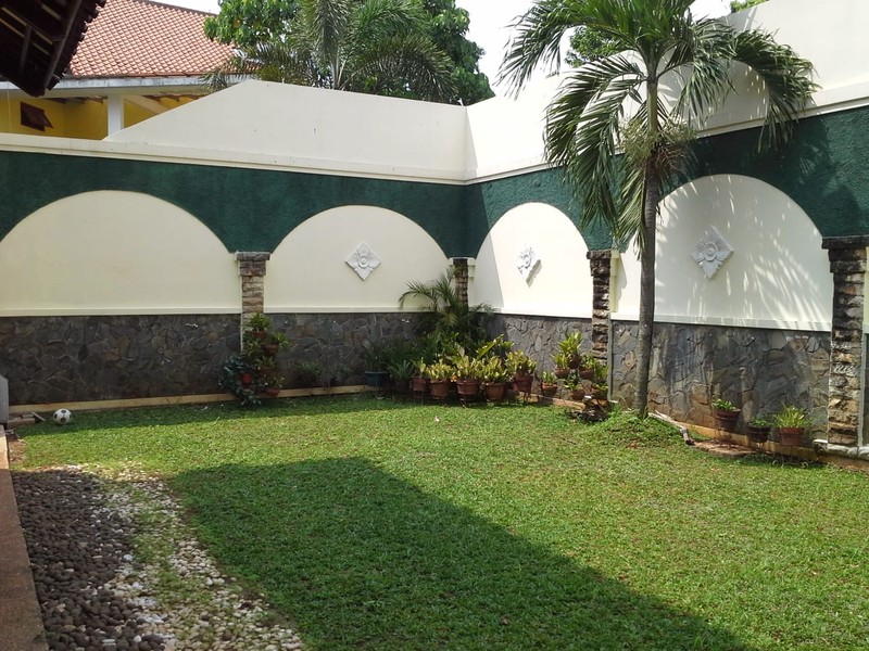 Rumah Mewah 2 Lantai Di Perumahan Bukit Pratama, Lebak Bulus, Jakarta Selatan