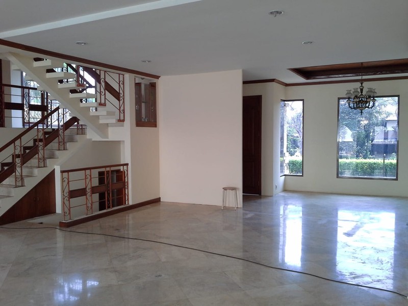 Rumah Mewah 2 Lantai Di Perumahan Bukit Pratama, Lebak Bulus, Jakarta Selatan