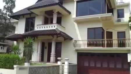 Rumah Mewah 2 Lantai Di Perumahan Bukit Pratama, Lebak Bulus, Jakarta Selatan