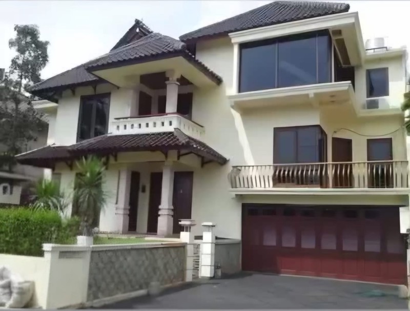 Rumah Mewah 2 Lantai Di Perumahan Bukit Pratama, Lebak Bulus, Jakarta Selatan