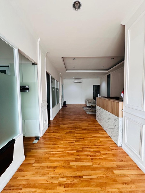 Disewakan Ruko Gandeng mewah Jl. Pondok Indah Arteri / Jl St Iskandar muda